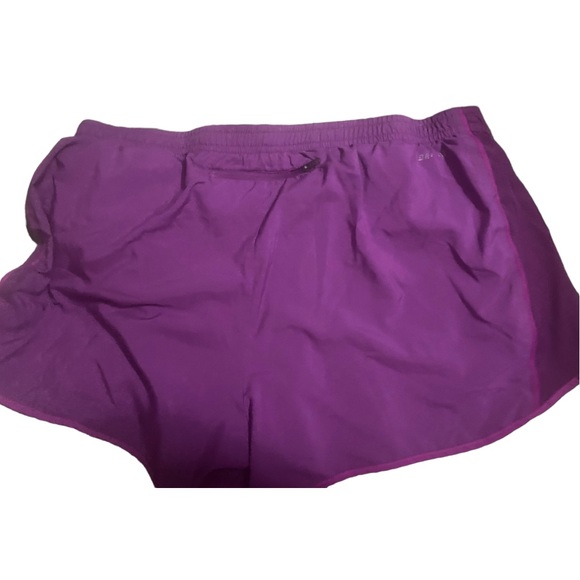 EUC womens Nike running shorts - Picture 2 of 5